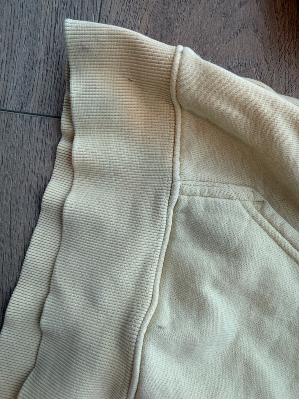 TNA Aritzia Sweat Set - Picture 7 of 10